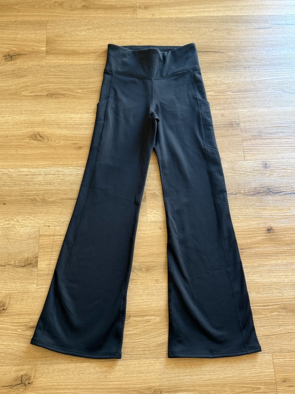 Fabletics Black High-Rise Cold weather Flare Pants- XS short
